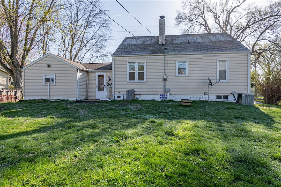 3939 Northeast Court Drive Decatur, IL 62526 - Photo 11 of 14
