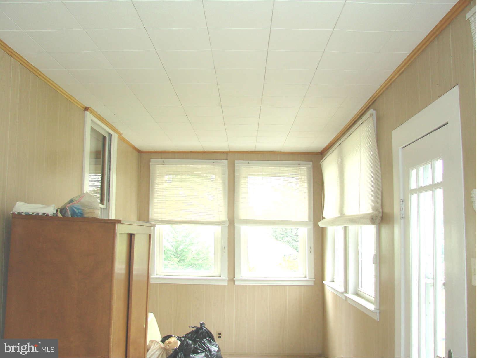 1204 Farmview Road Pasadena, MD 21122 - Photo 11 of 20 Interior (General)