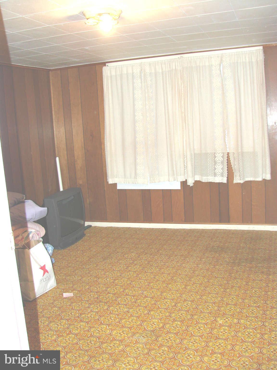 1204 Farmview Road Pasadena, MD 21122 - Photo 15 of 20 Bedroom