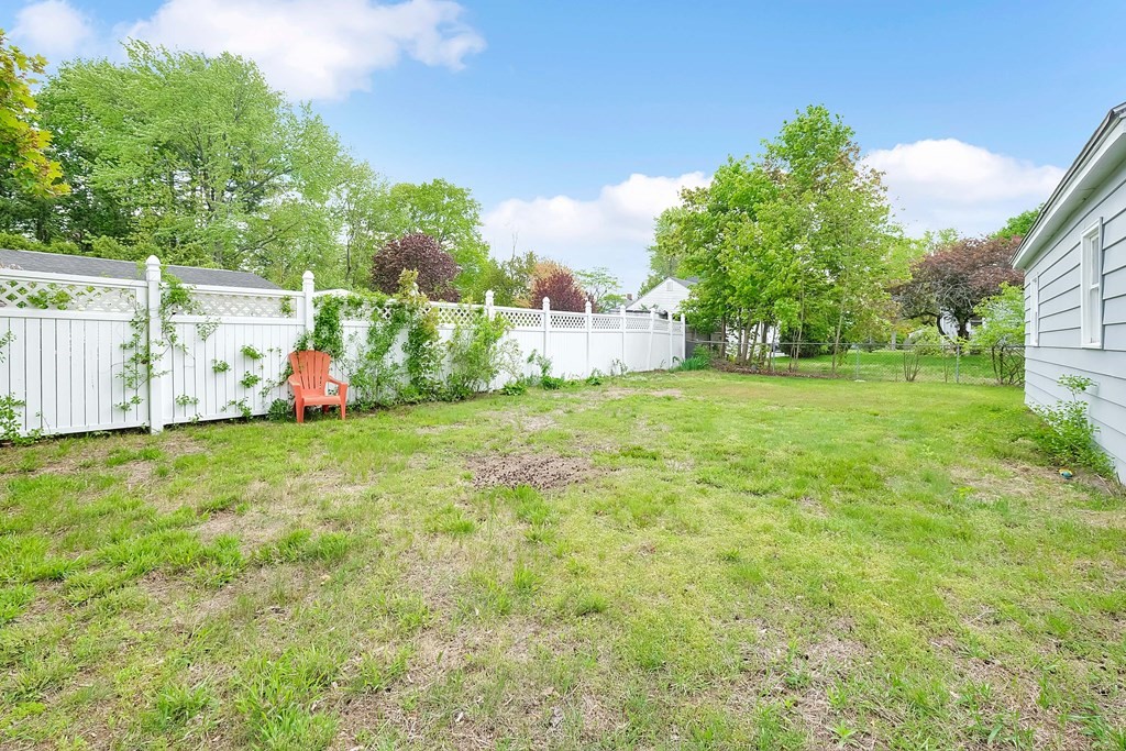 37 Meadow Road Longmeadow, MA 01106 - Photo 27 of 28 Gallery Image 27