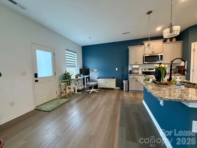 $2,900 | 14036 Canemeadow Drive, Charlotte, NC 28278