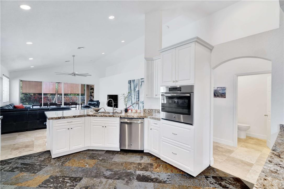 21692 Hammock Point Drive Boca Raton, FL 33433 - Photo 8 of 33 Photo 8