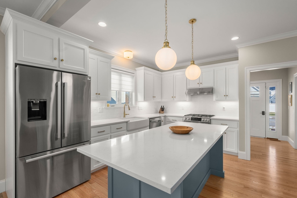 8 Damon Road, Unit 21 Medfield, MA 02052 - Photo 4 of 36