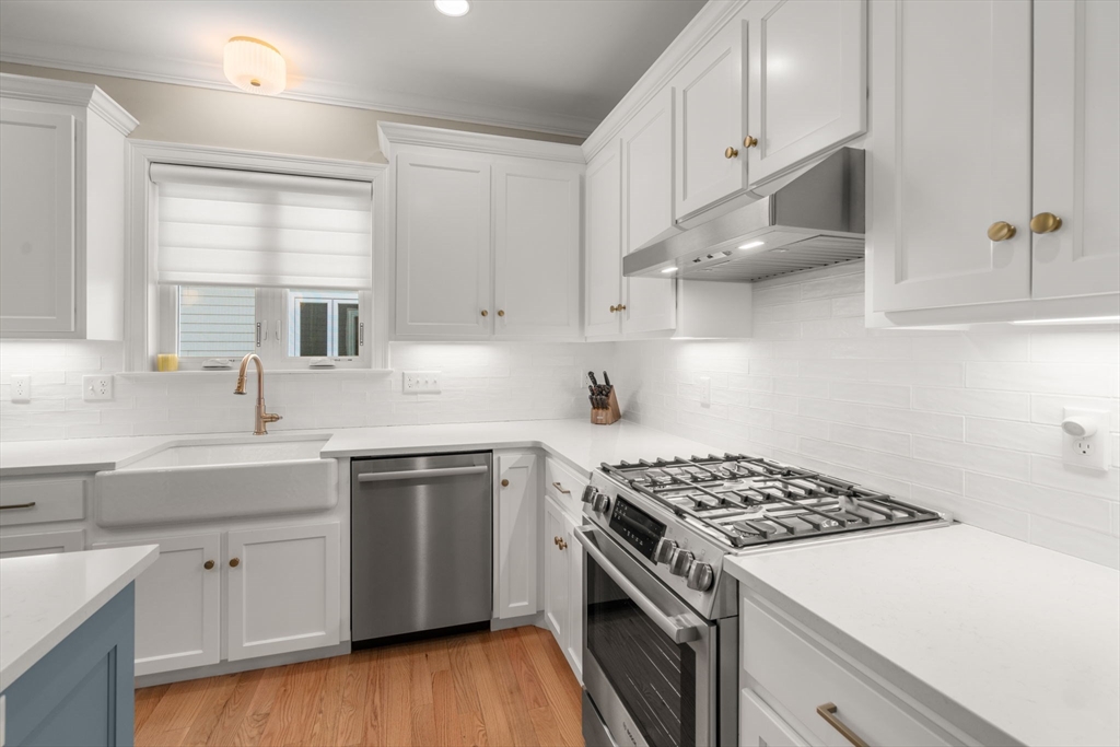 8 Damon Road, Unit 21 Medfield, MA 02052 - Photo 6 of 36