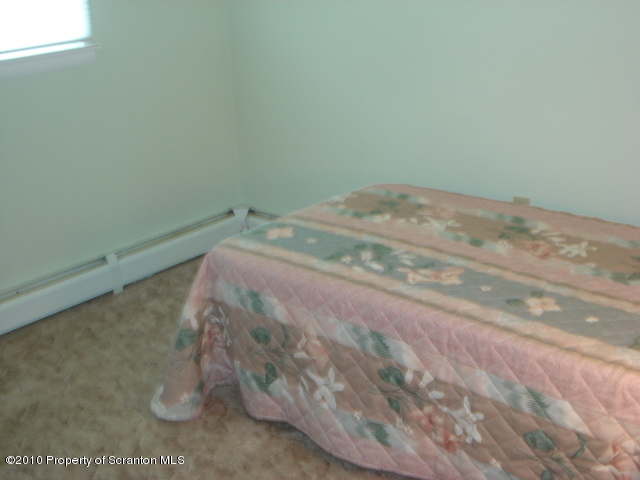339 Maple Lake Road Moscow, PA 18444 - Photo 14 of 21 a view of a room with a small space