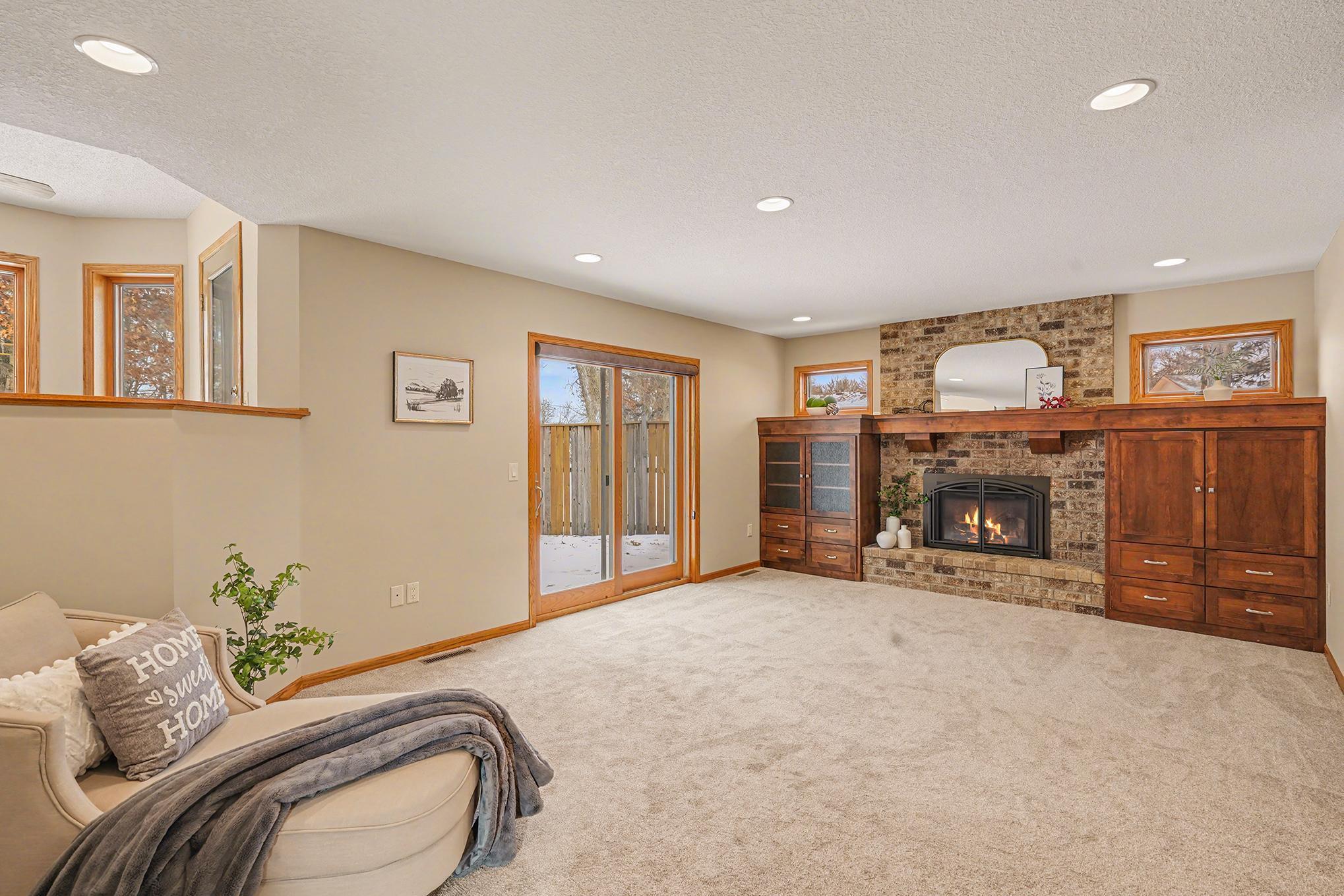 14298 Uplander Street Northwest Andover, MN 55304 - Photo 5 of 29