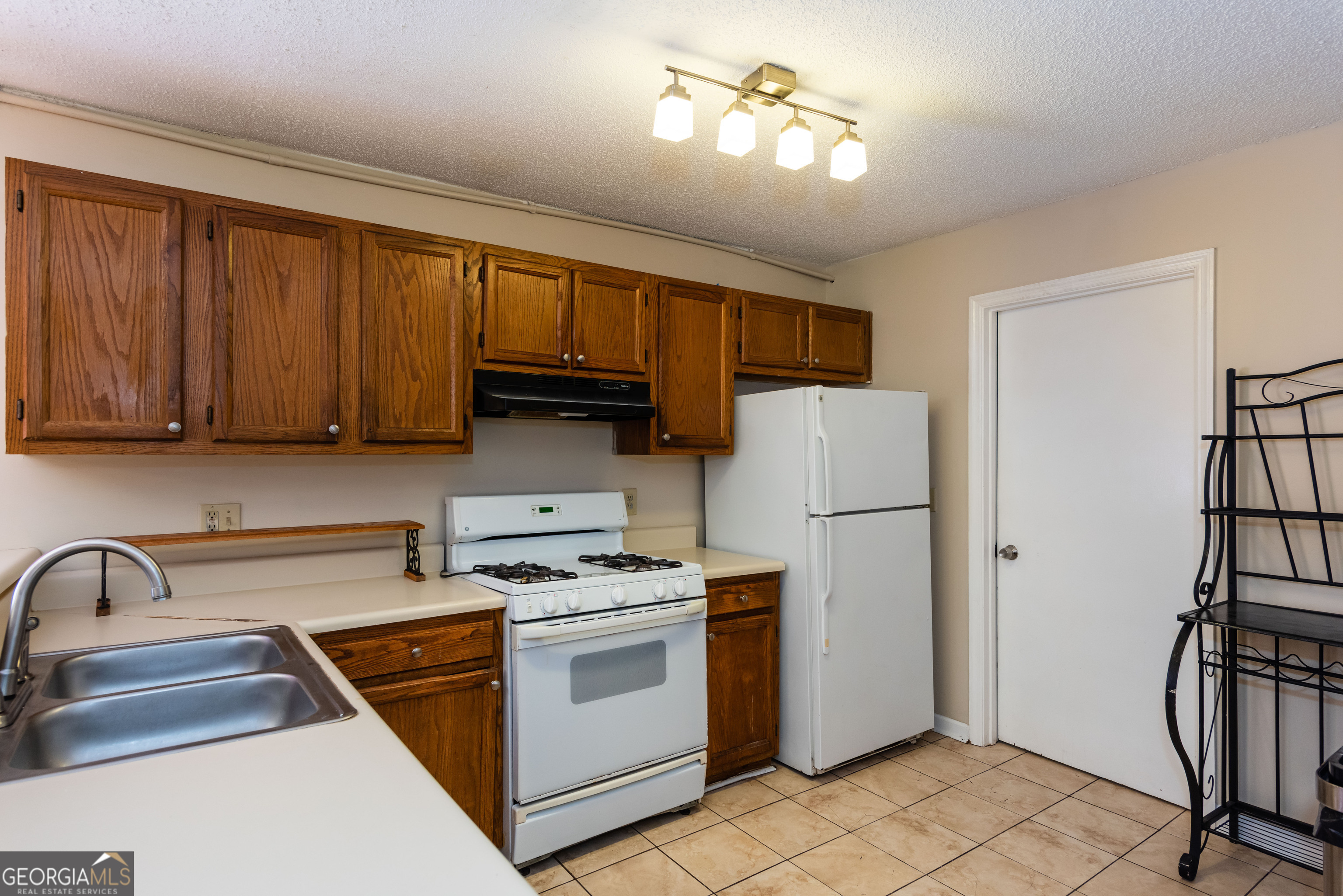 664 Bellemeade Avenue Northwest, Unit A Atlanta, GA 30318 - Photo 7 of 23