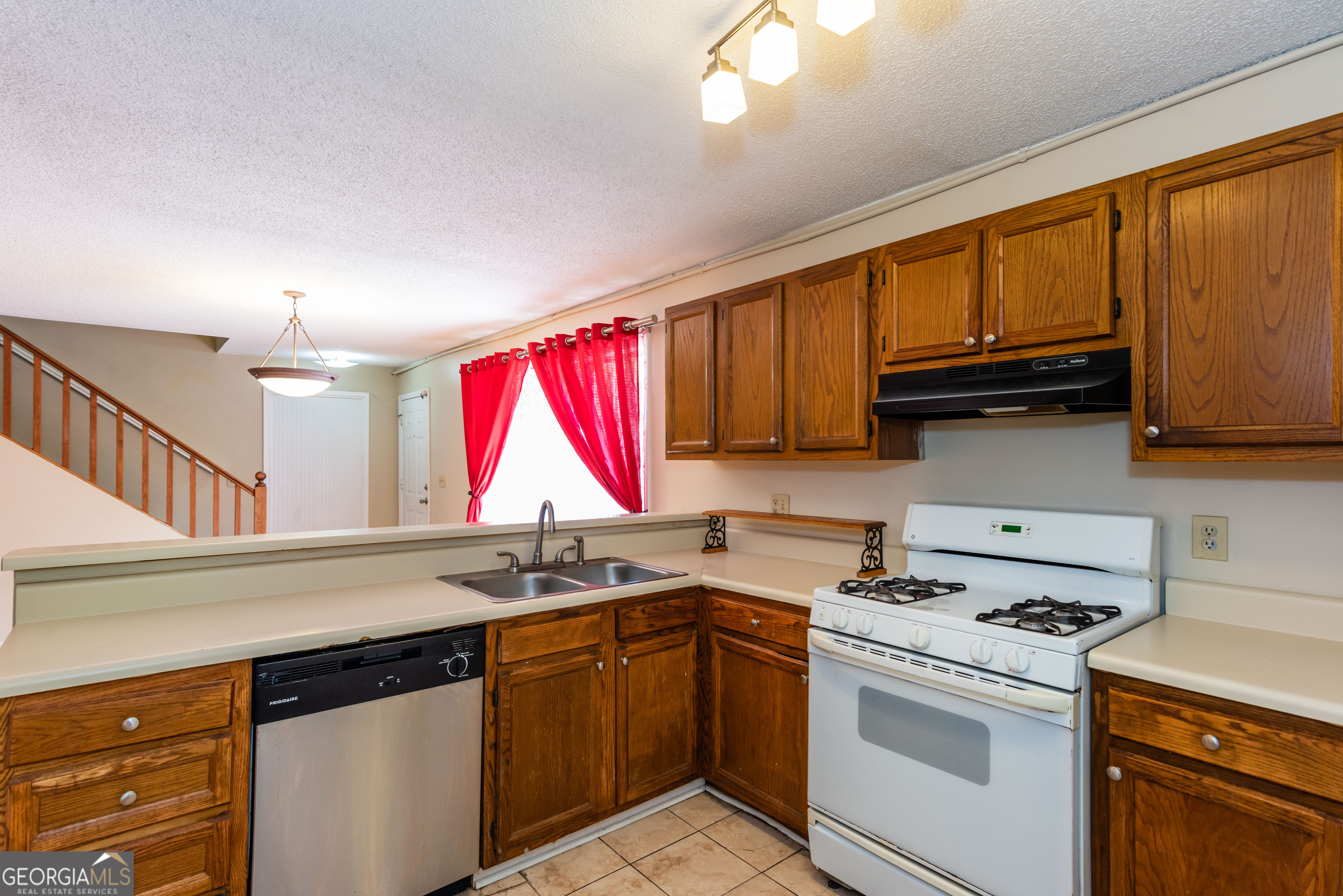 664 Bellemeade Avenue Northwest, Unit A Atlanta, GA 30318 - Photo 8 of 23