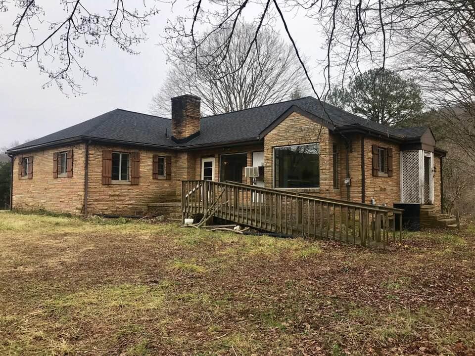 2745 Dutch Valley Road Washburn, TN 37888 - Photo 2 of 23 3