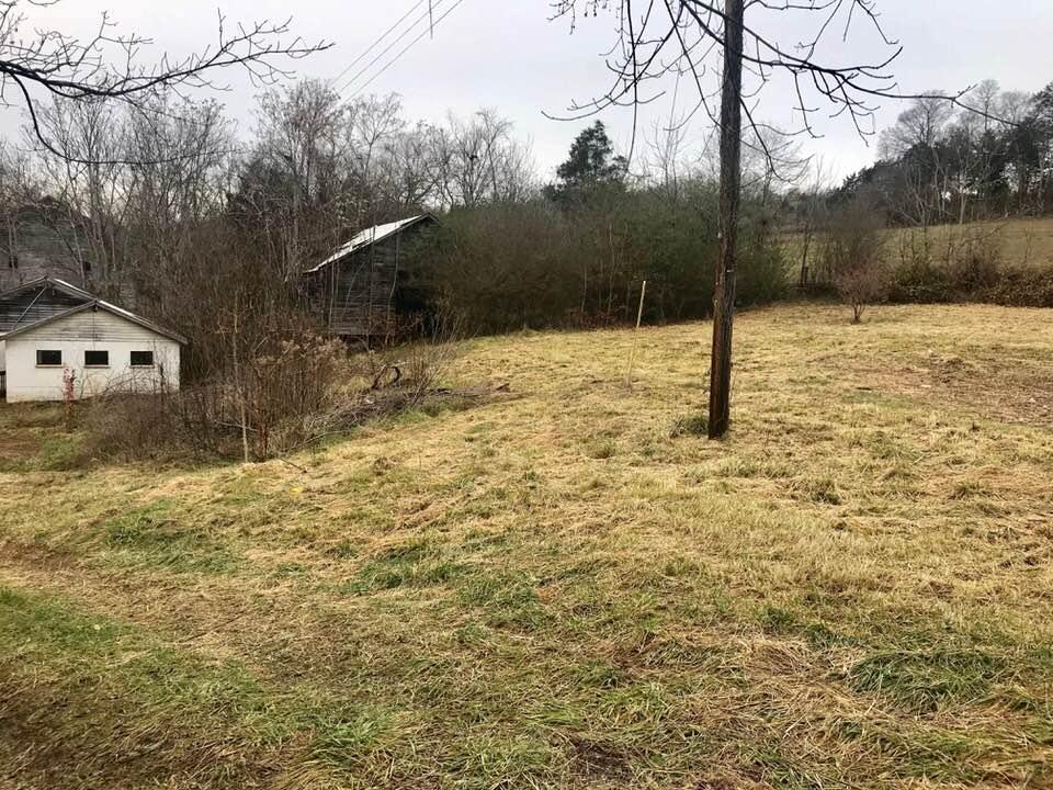 2745 Dutch Valley Road Washburn, TN 37888 - Photo 5 of 23 6