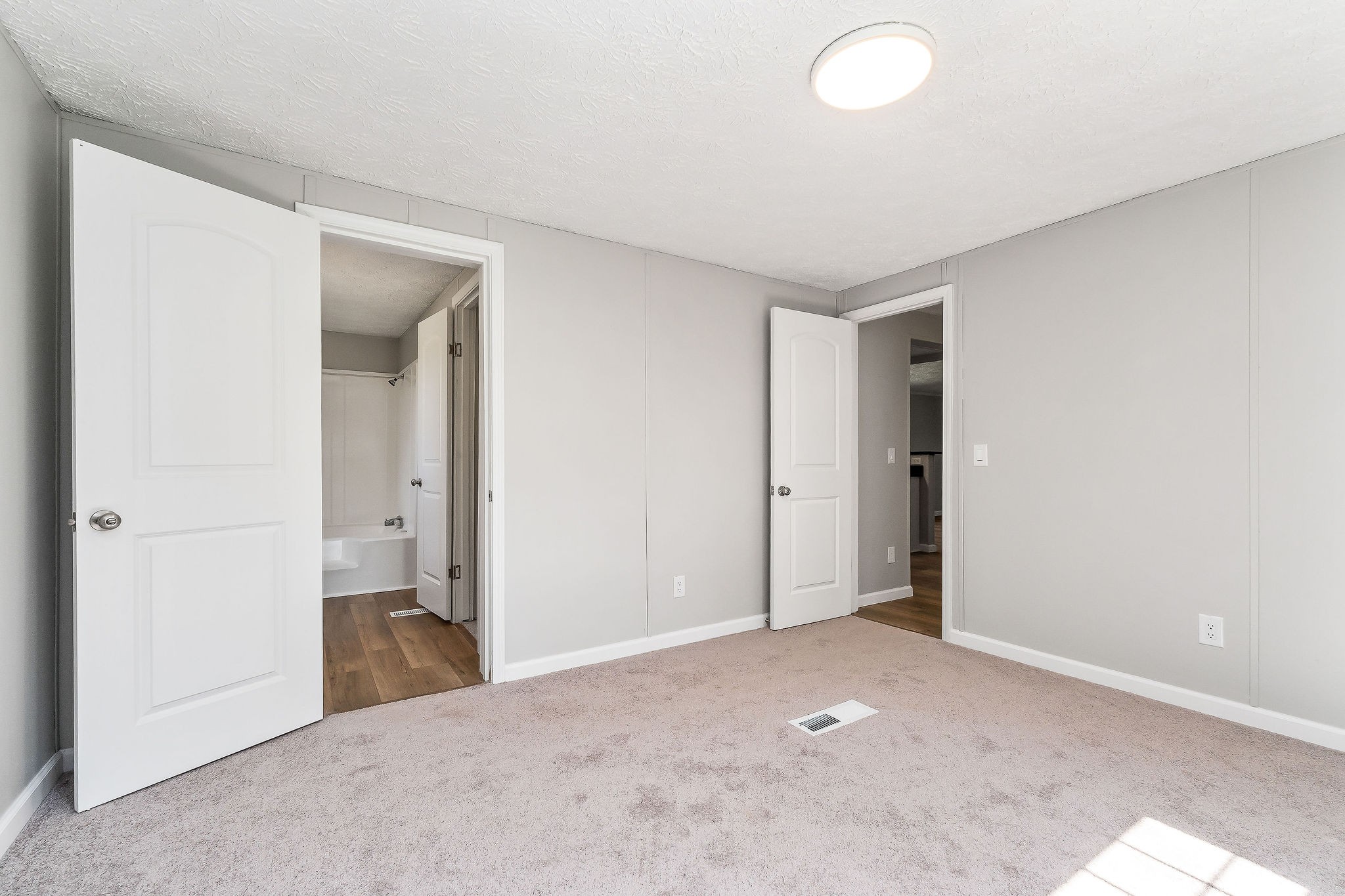 689 Capshaw Road Smithville, TN 37166 - Photo 12 of 29 a view of a big room with closet and entryway