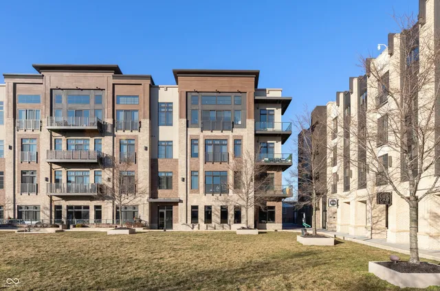 $850,000 | 15 West Executive Drive, Unit 405, Carmel, IN 46032