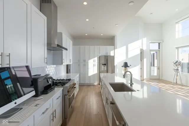 $850,000 | 15 West Executive Drive, Unit 405, Carmel, IN 46032