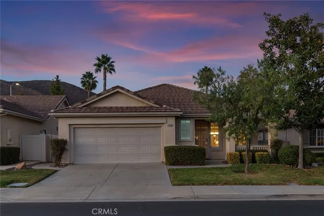a house view with a outdoor space