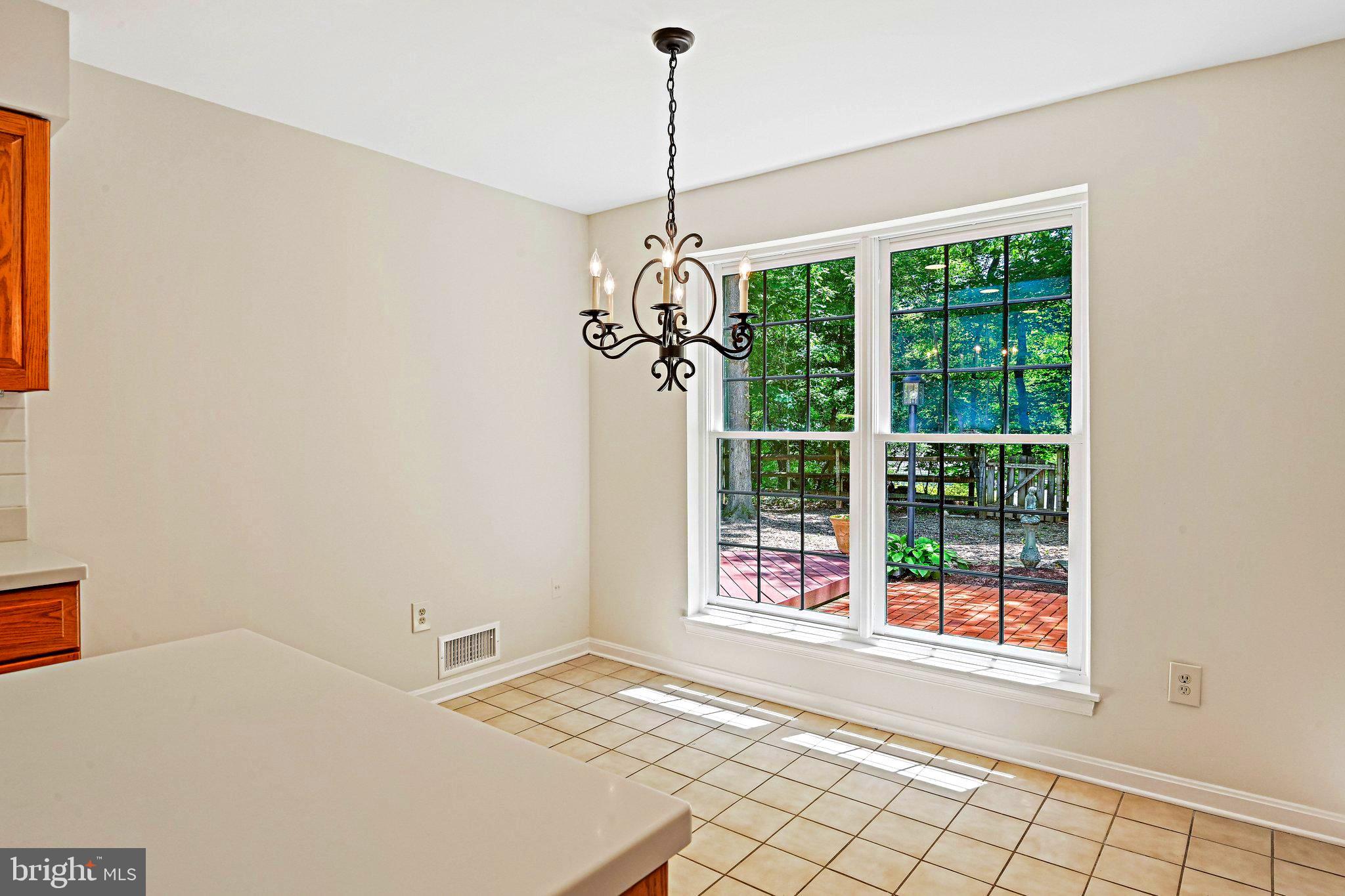 11311 Handlebar Road Reston, VA 20191 - Photo 33 of 78 Eat-In Kitchen