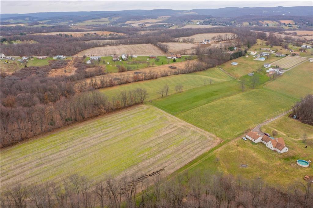 2597 Slope Hill Road Mount Pleasant, PA 15666 - Photo 12 of 25 Gallery Image 12