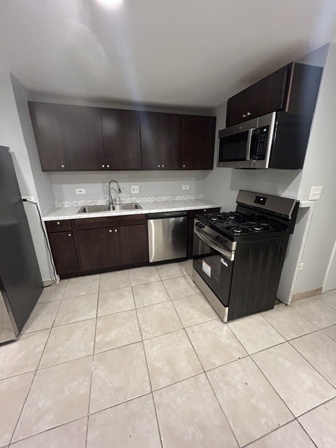 2300 South Ridgeway Avenue, Unit 1S Chicago, IL 60623 - Photo 2 of 16