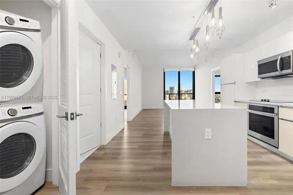 $4,187 | 101 Diplomat Parkway, Unit 1704, Hallandale Beach, FL 33009