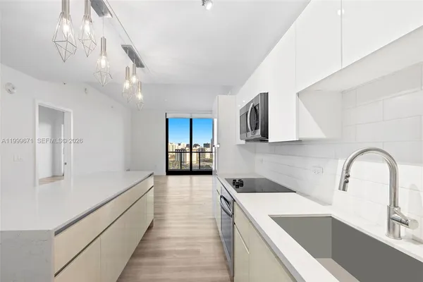 $4,187 | 101 Diplomat Parkway, Unit 1704, Hallandale Beach, FL 33009