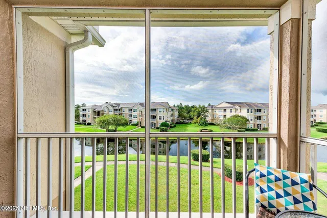 $1,650 | 7990 Baymeadows Road, Unit 329, Jacksonville, FL 32256