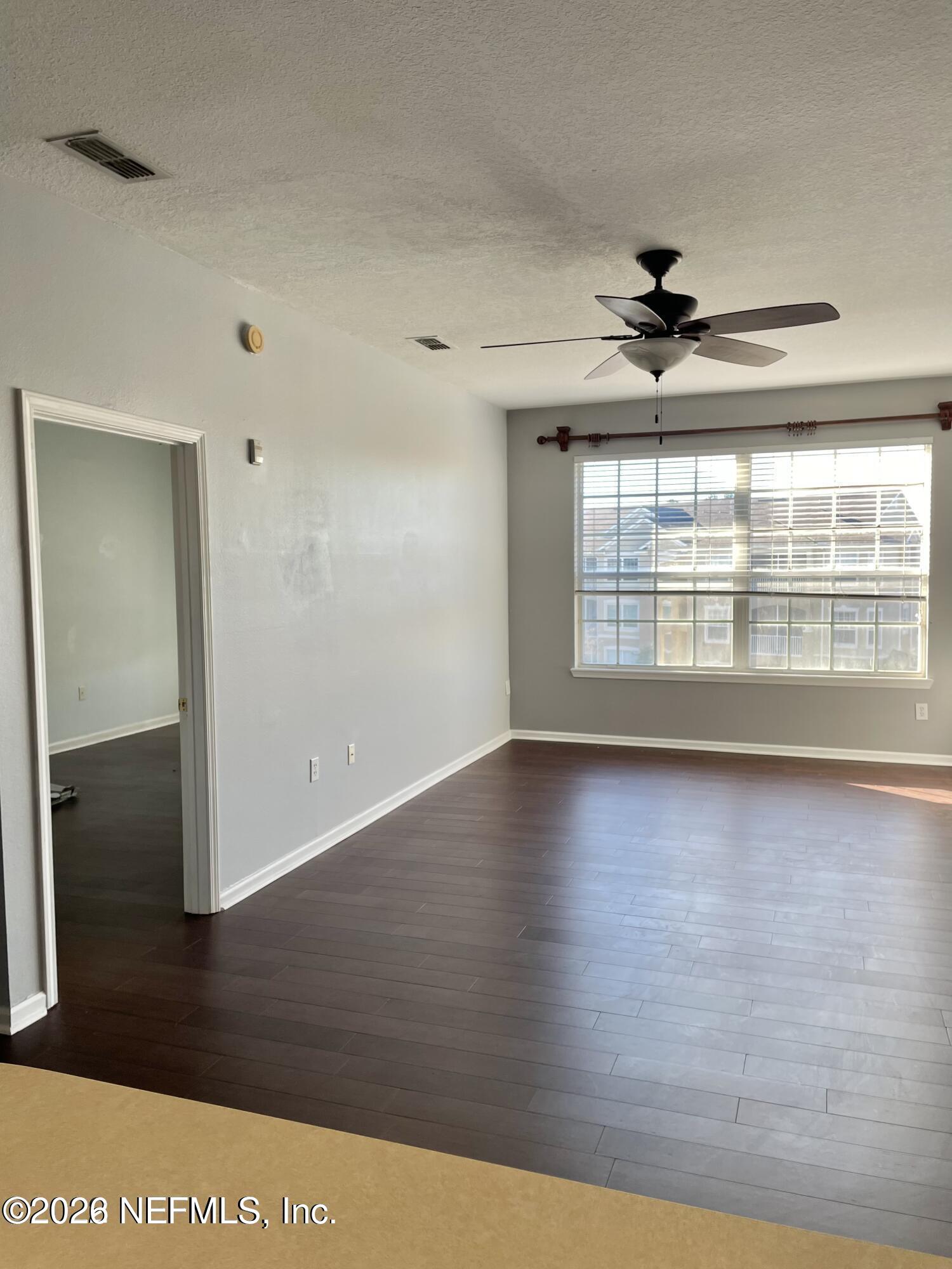 7990 Baymeadows Road, Unit 329 Jacksonville, FL 32256 - Photo 4 of 20 20220210161004426074000000-o