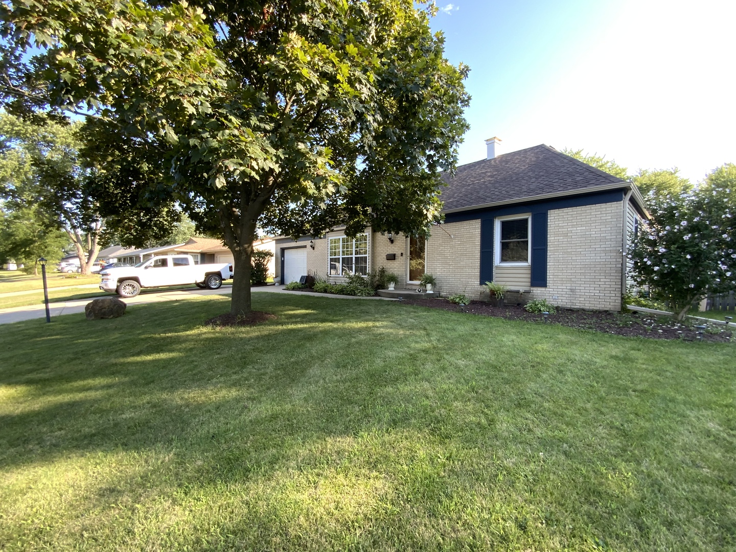 6 Field Point Road Montgomery, IL 60538 - Photo 1 of 20 Gallery Image 1