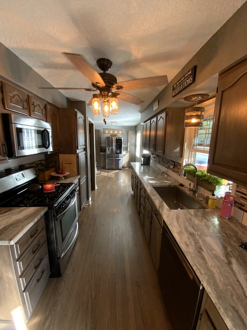 6 Field Point Road Montgomery, IL 60538 - Photo 7 of 20 Gallery Image 7