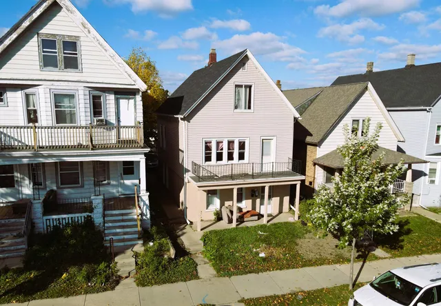 $189,900 | 2335 South 7th Street, Milwaukee, WI 53215