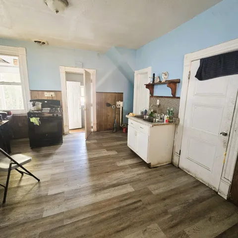 $189,900 | 2335 South 7th Street, Milwaukee, WI 53215
