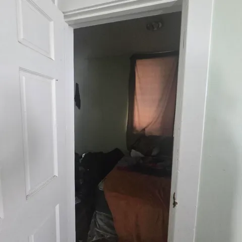 $189,900 | 2335 South 7th Street, Milwaukee, WI 53215