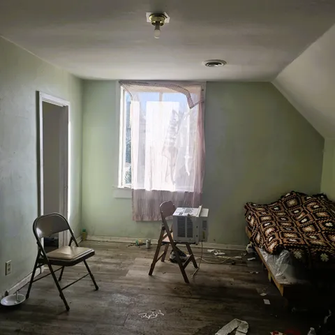 $189,900 | 2335 South 7th Street, Milwaukee, WI 53215