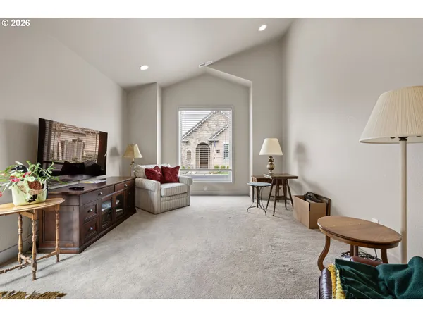 $619,999 | 2072 Lakeland Way, Eugene, OR 97408