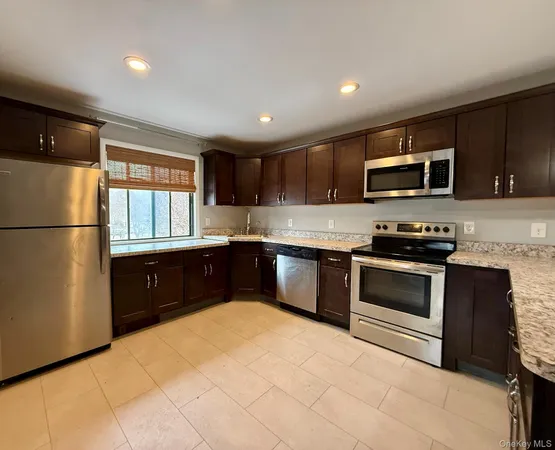 $1,750 | 93 Windermere Avenue, Unit B, Greenwood Lake, NY 10925