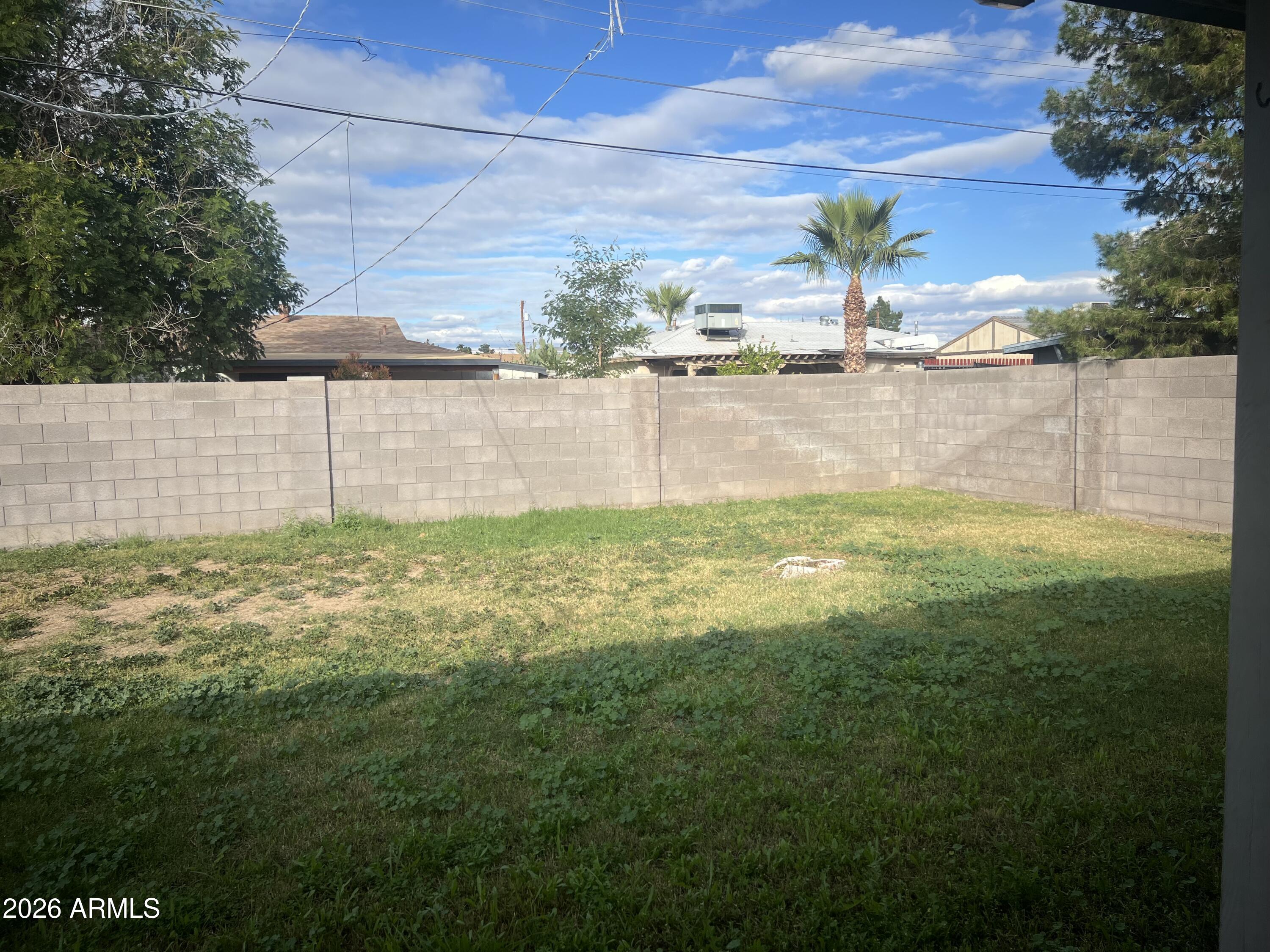2420 West Butler Drive Phoenix, AZ 85021 - Photo 15 of 16 a view of a backyard