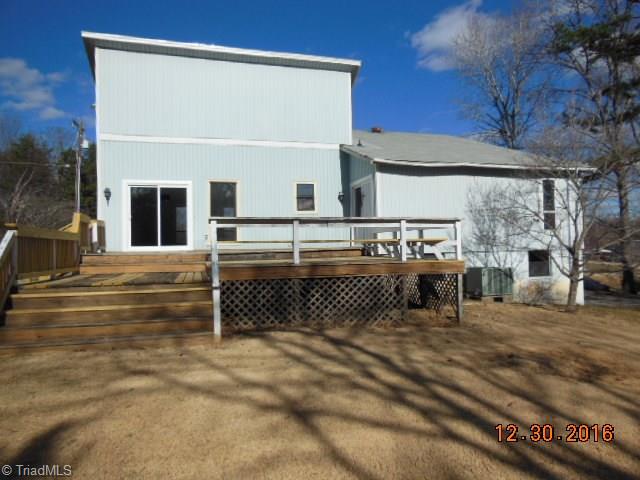 124 Applegate Road Kernersville, NC 27284 - Photo 2 of 8 Gallery Image 2