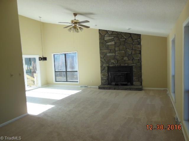 124 Applegate Road Kernersville, NC 27284 - Photo 3 of 8 Gallery Image 3