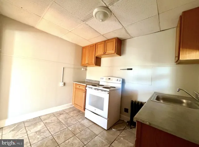 $1,100 | 165 Summit Avenue, Unit 5, Hagerstown, MD 21740