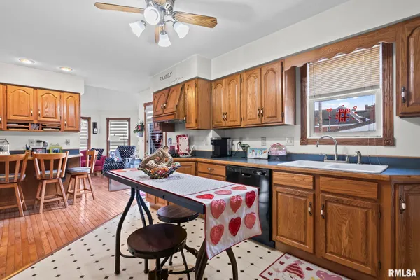 $209,000 | 110 South Blair Street, Virden, IL 62690