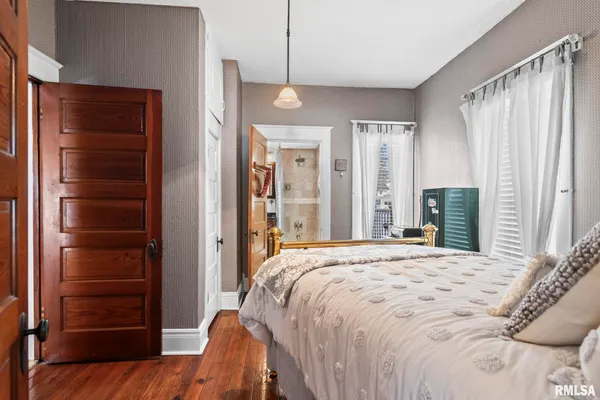 $209,000 | 110 South Blair Street, Virden, IL 62690