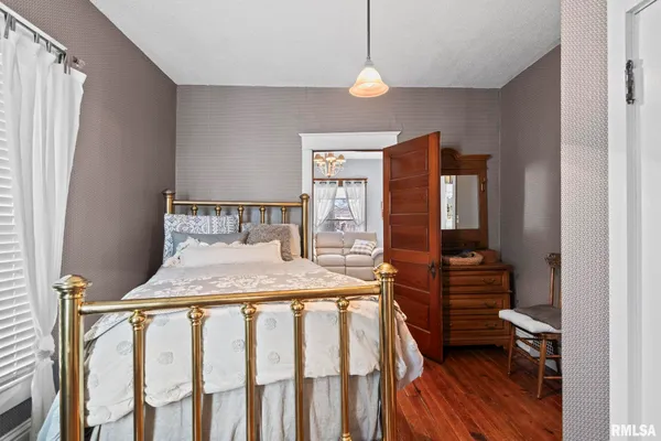 $209,000 | 110 South Blair Street, Virden, IL 62690