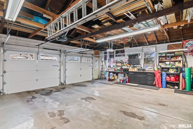 $209,000 | 110 South Blair Street, Virden, IL 62690