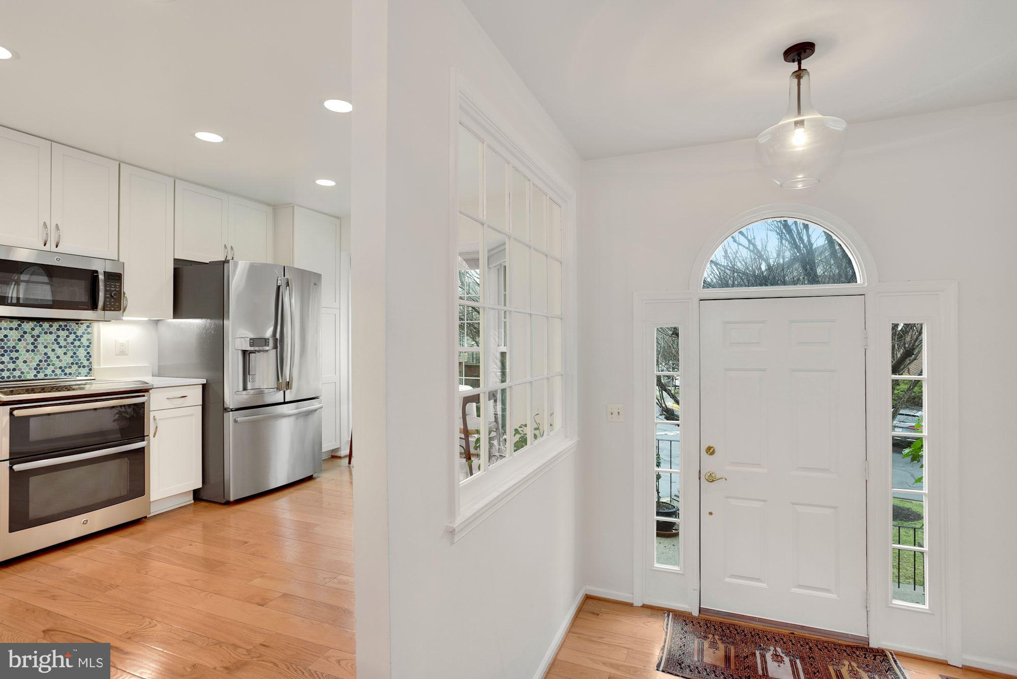 3819 Inverness Road Fairfax, VA 22033 - Photo 3 of 40 Gallery Image 3