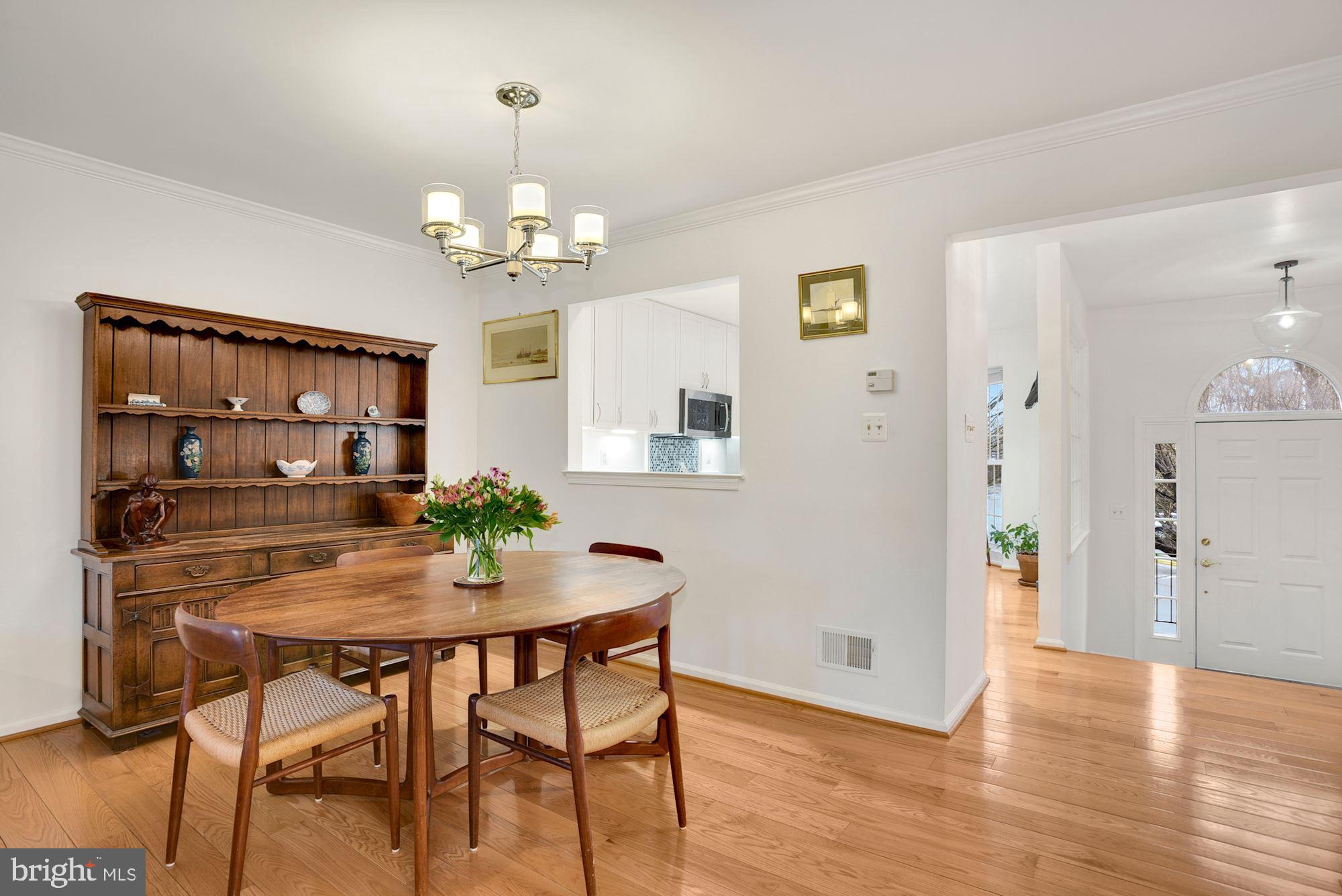 3819 Inverness Road Fairfax, VA 22033 - Photo 8 of 40 Gallery Image 8