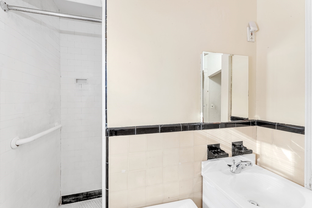 77 Undine Road Boston, MA 02135 - Photo 18 of 32