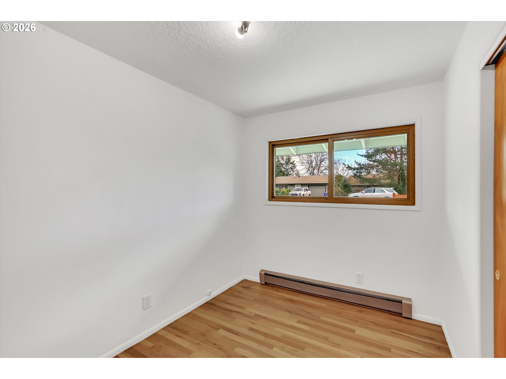 515 Harrison Street Fairview, OR 97024 - Photo 18 of 38 a view of empty room with window