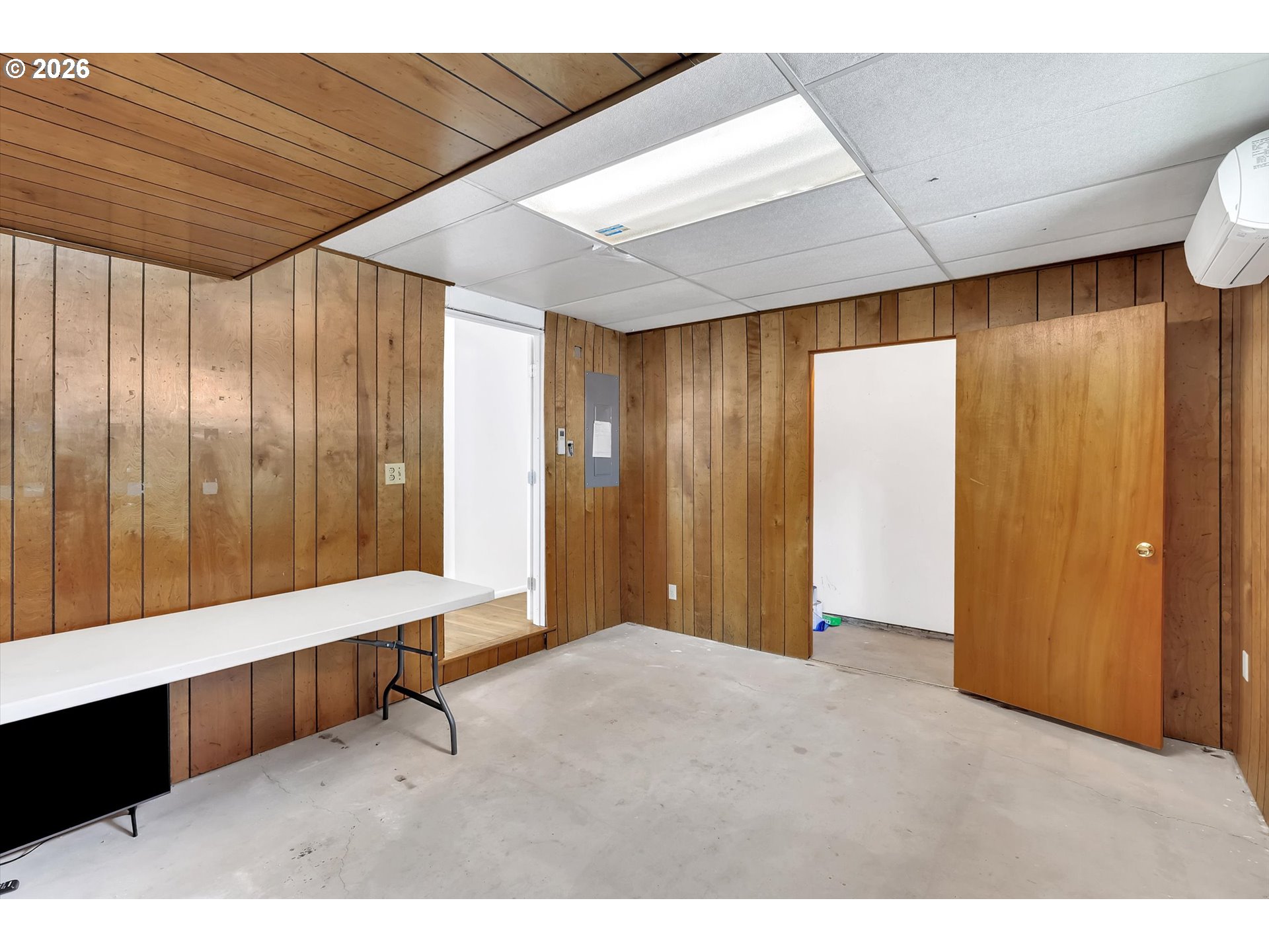 515 Harrison Street Fairview, OR 97024 - Photo 21 of 38 a view of an empty room with a window