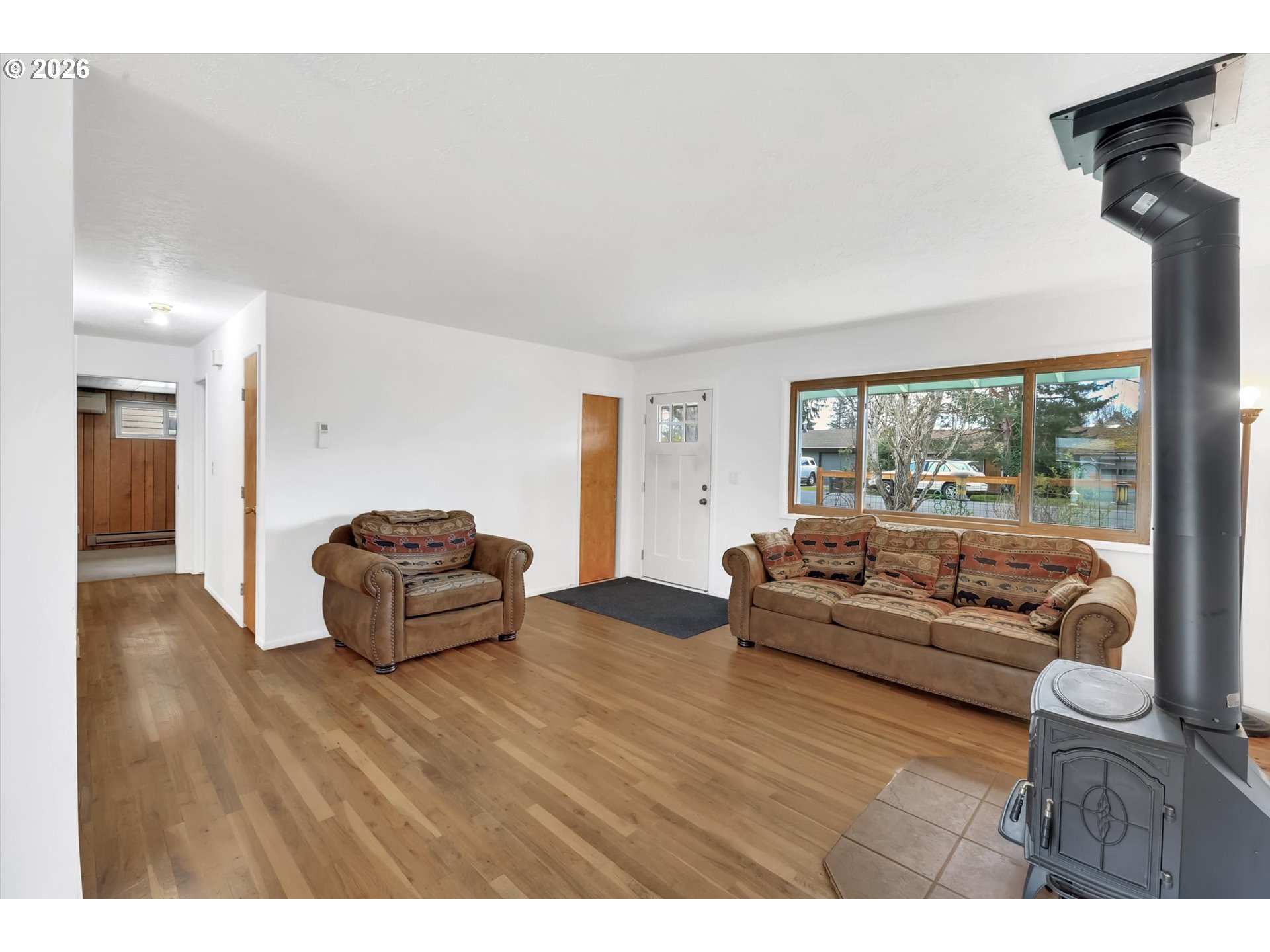 515 Harrison Street Fairview, OR 97024 - Photo 9 of 38 a living room with furniture and a large window