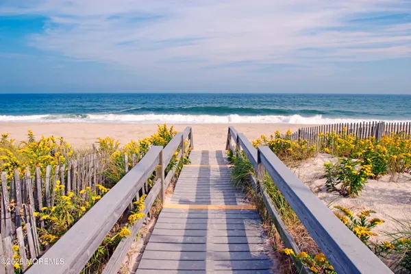 $1,100,000 | 77 Bay Point Harbour, Point Pleasant, NJ 08742