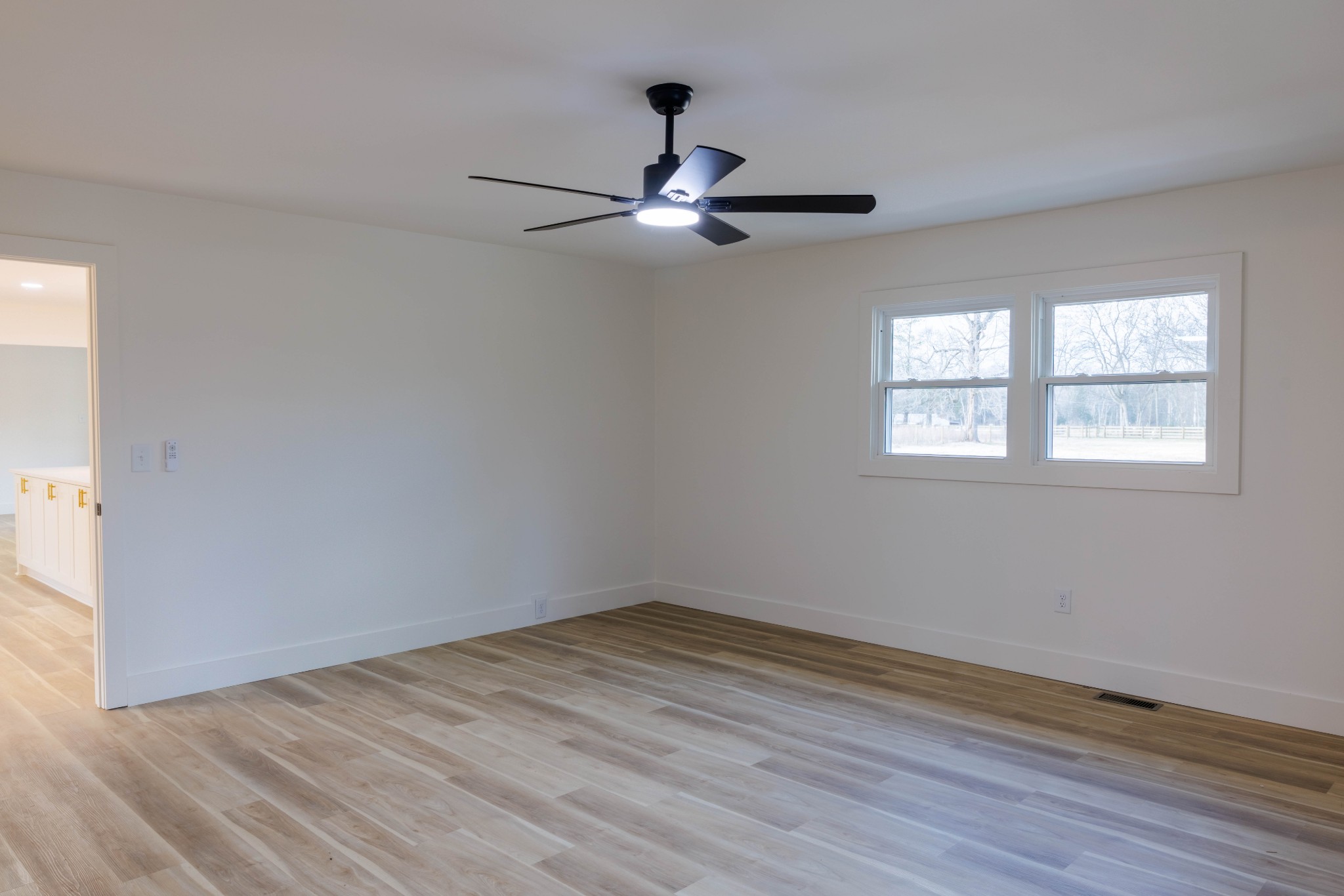 2239 Hunter Bills Road Lewisburg, TN 37091 - Photo 22 of 53 a view of empty room with wooden floor