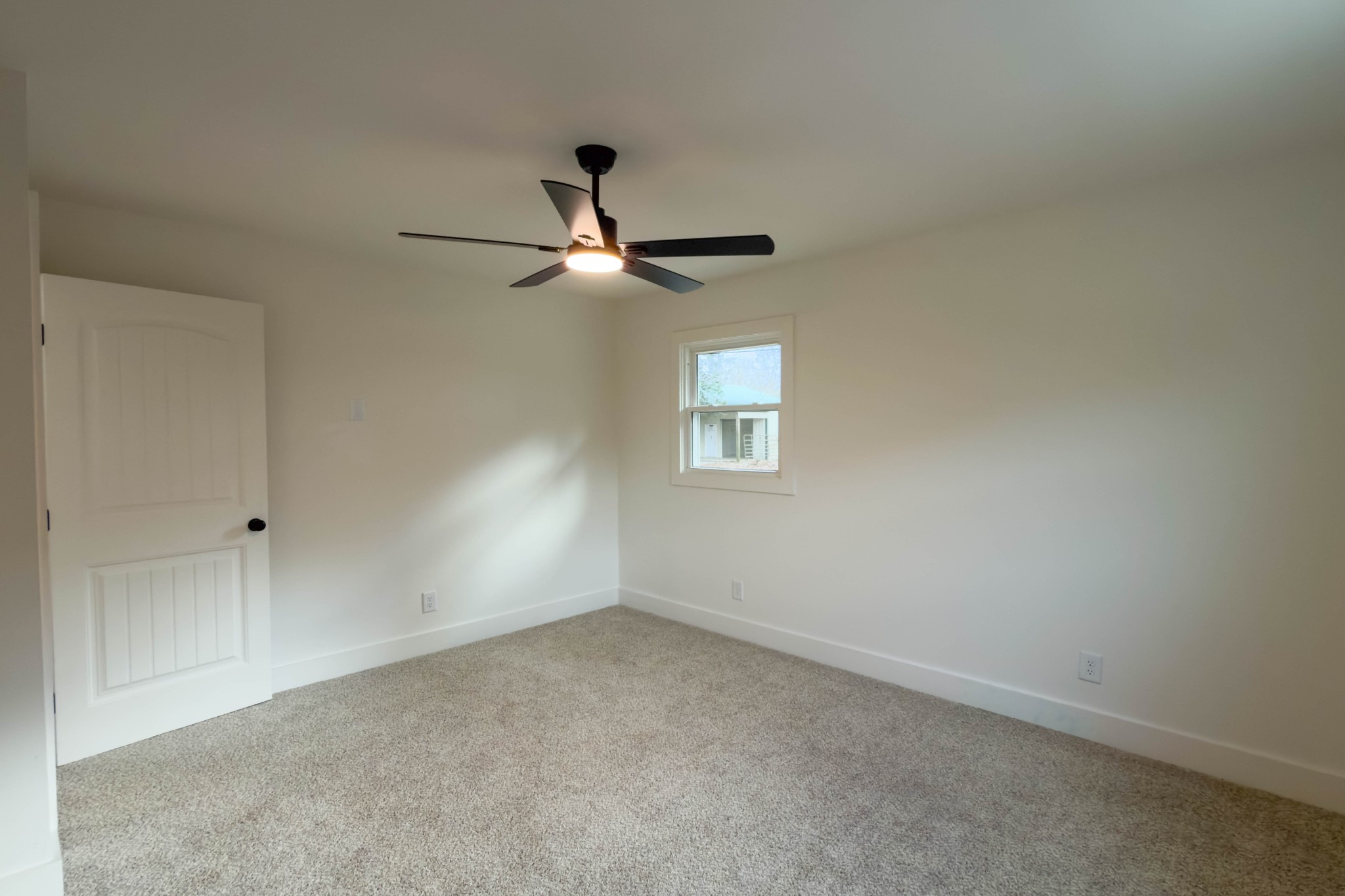 2239 Hunter Bills Road Lewisburg, TN 37091 - Photo 30 of 53 an empty room with a window and a fan